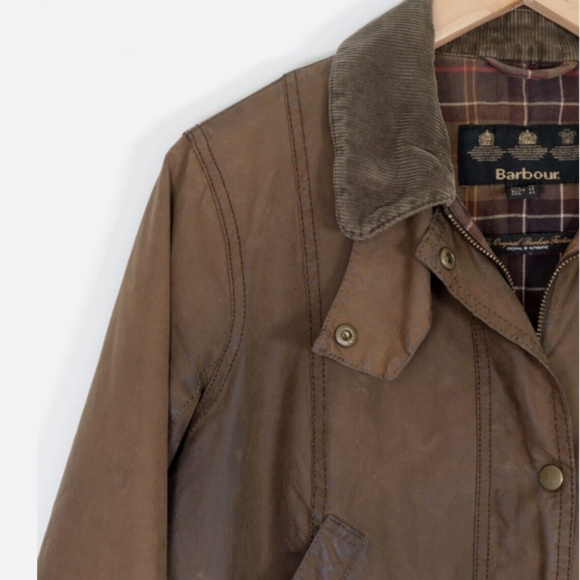 Barbour “Vintage Beadnell” Waxed Cotton Jacket - Picture 4 of 13